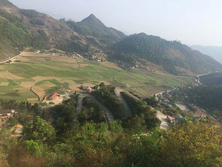 Ha Giang road