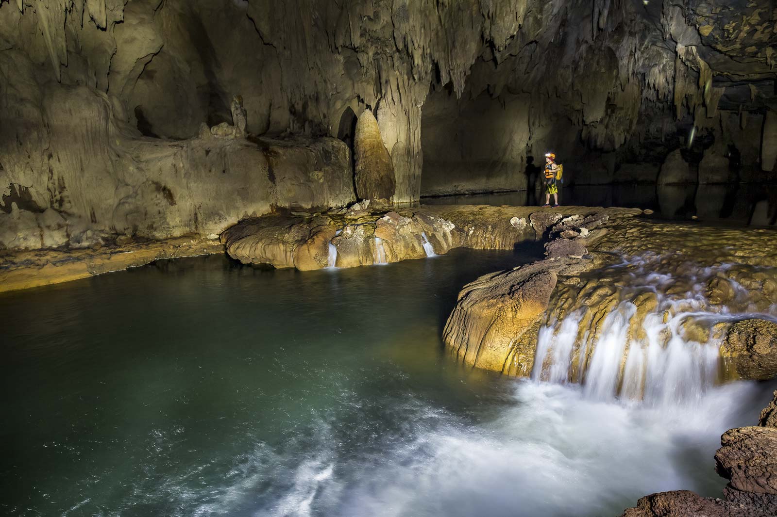 The magnificent Kingdom of Caves in Vietnam