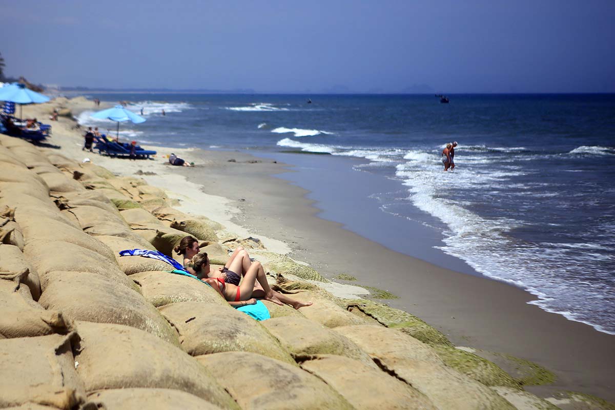 Taking a tour around Vietnam to discover true beach paradises