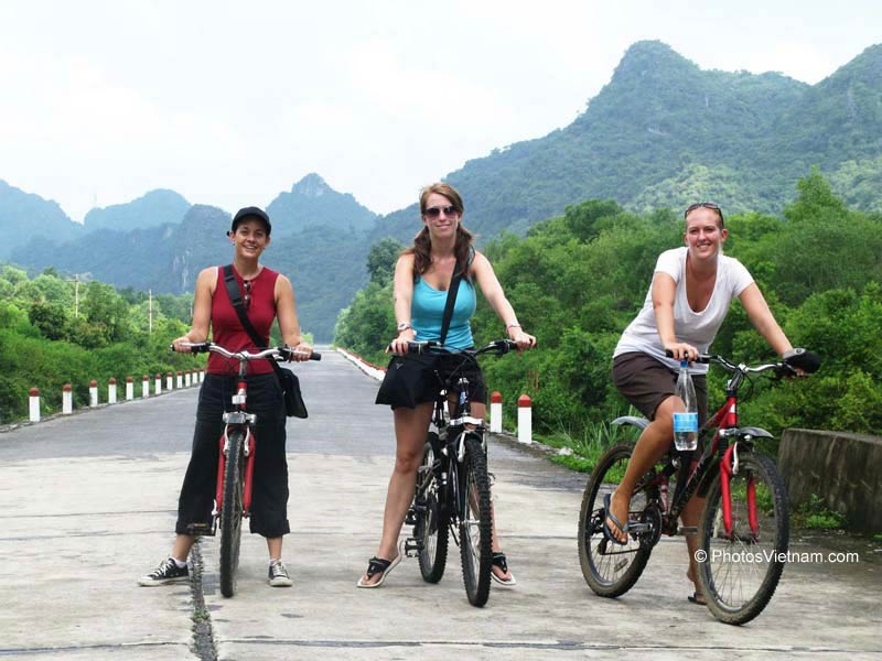 Say hello to Lan Ha Bay, Ha Long Bay’s charming cousin