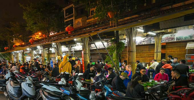 10 places to enjoy a full night in Hanoi