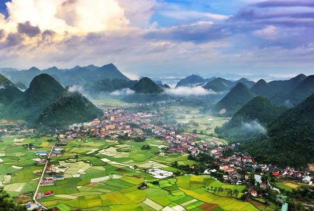 Vietnamese destinations that carry a year-end glow