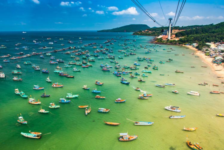 Southeast Asia, local resort towns top New Year travel destinations for Vietnamese