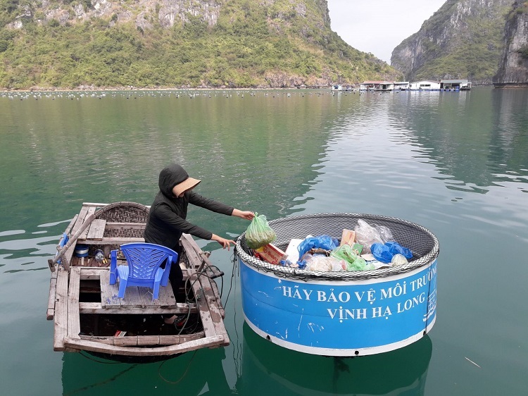 Ha Long Bay’s fishing villages