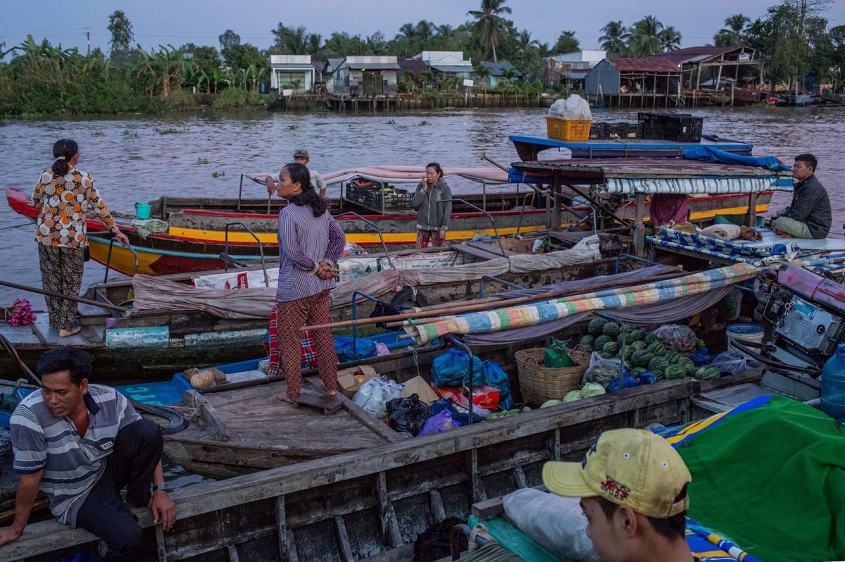 Hau Giang, the charm of river country